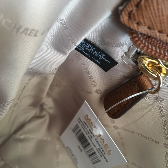 Last one✨Michael Kors LG chain tote shoulder bag - Picture 6 of 8